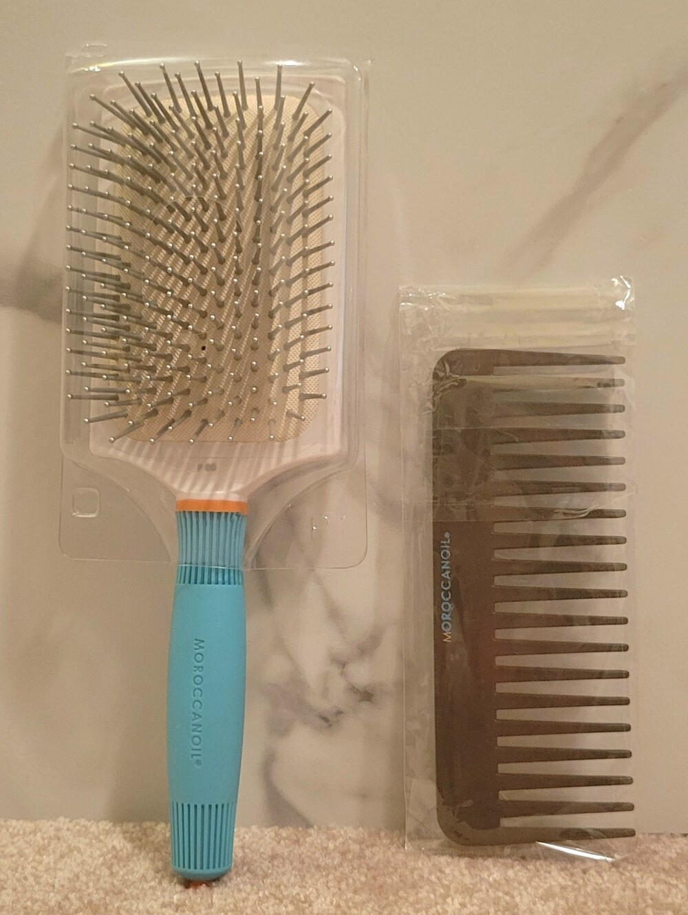 Moroccanoil Paddle Brush & Wide Tooth Comb Hair Care Duo Set